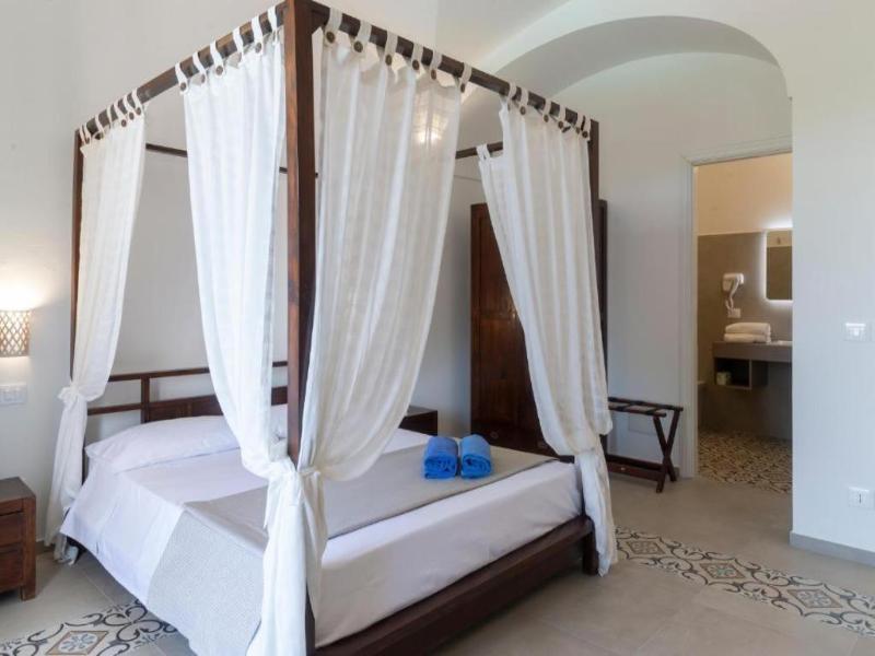 Hotel Cedrino image