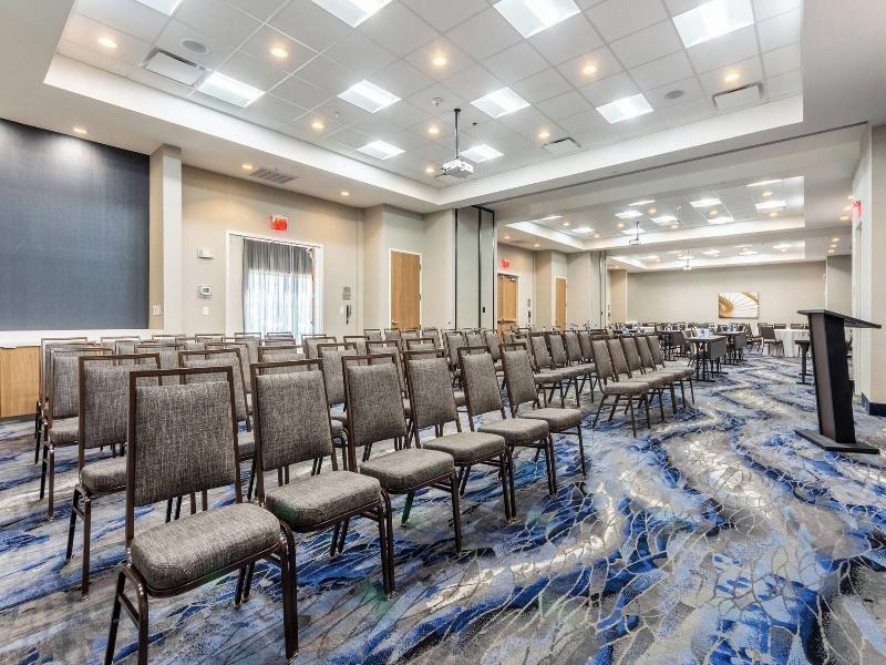 Fairfield Inn & Suites by Marriott Dallas Arlingto image