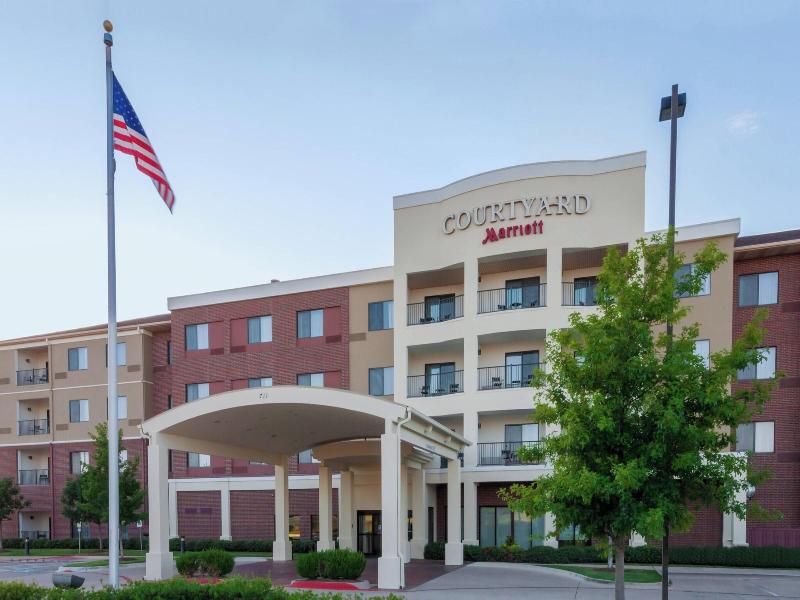 Courtyard By Marriott Dallas Arlington South image