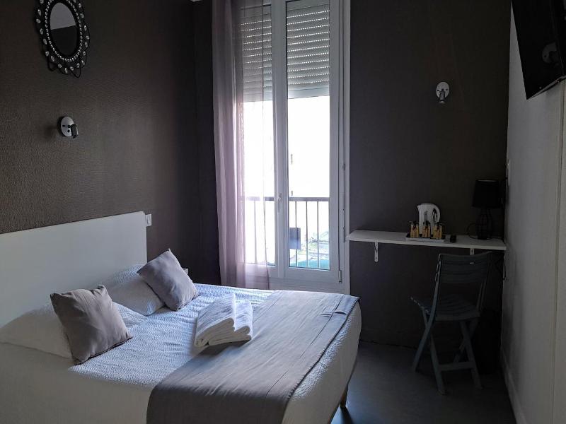 Le Crystal Hôtel image