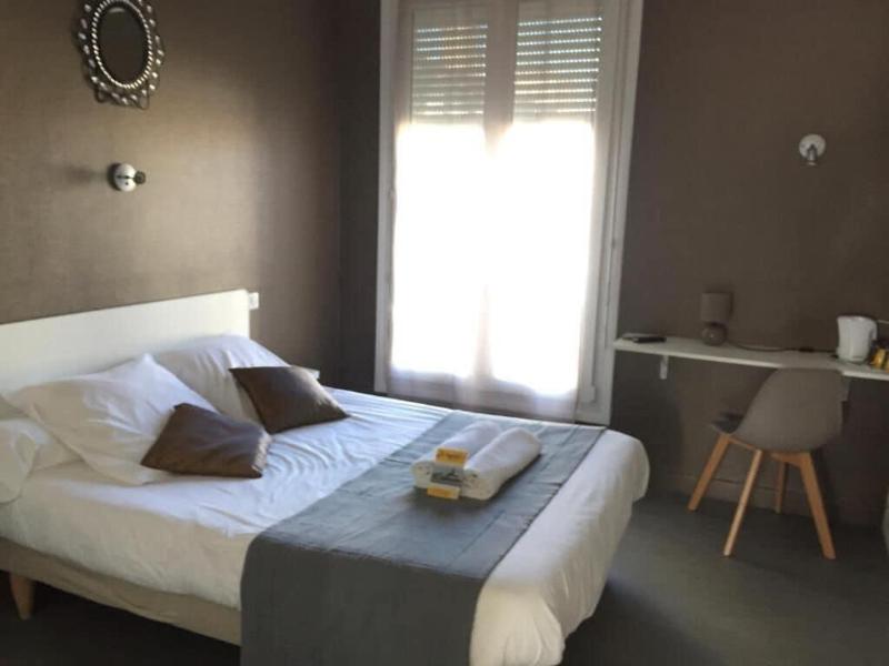 Le Crystal Hôtel image