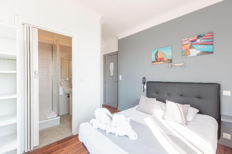 Le Crystal Hôtel image