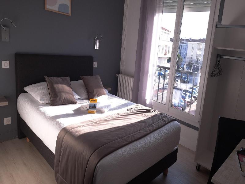Le Crystal Hôtel image