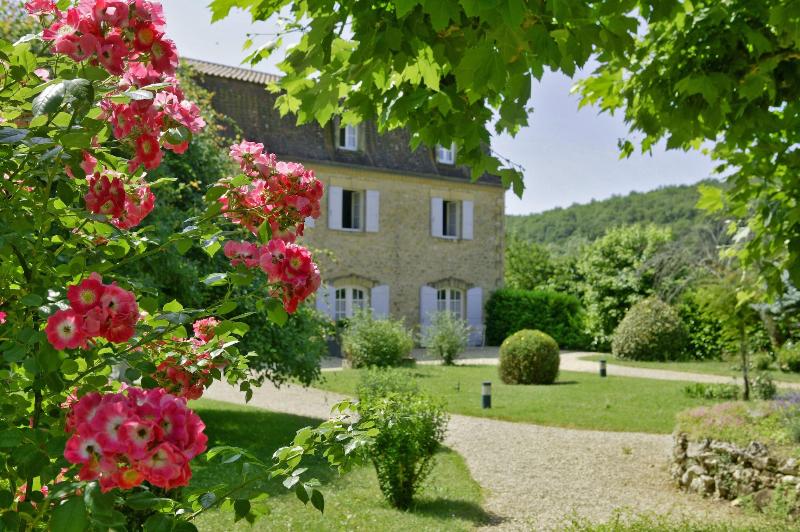 Hôtel - Restaurant Les Glycines image