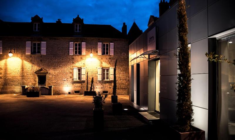 Hôtel Château Lacan image