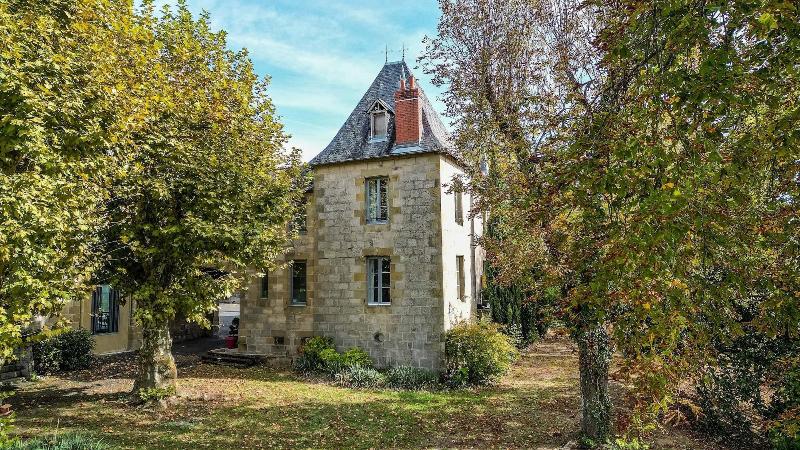 Hôtel Château Lacan image