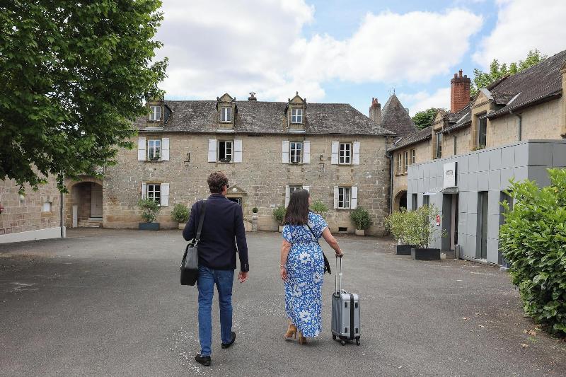 Hôtel Château Lacan image