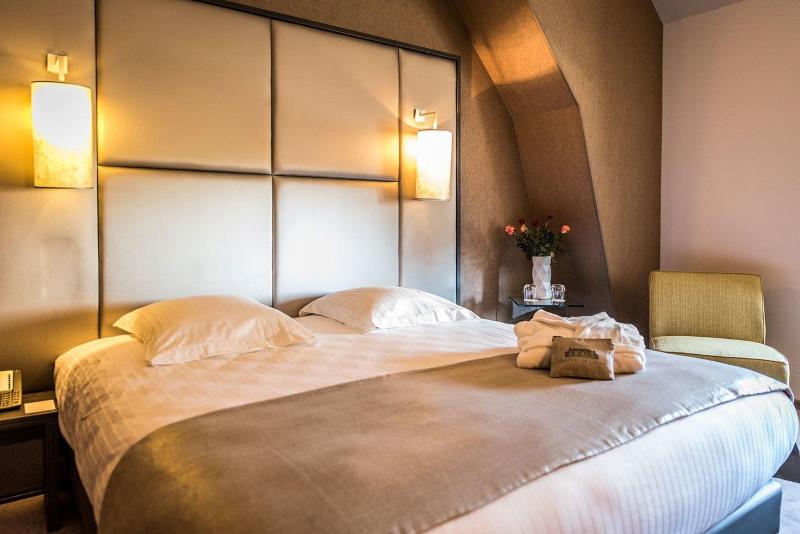 Hôtel Château Lacan image