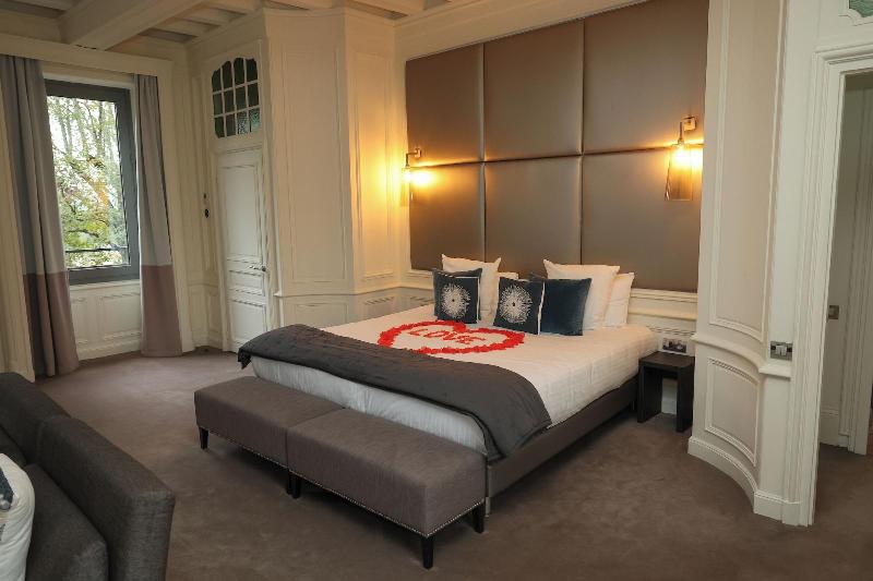 Hôtel Château Lacan image