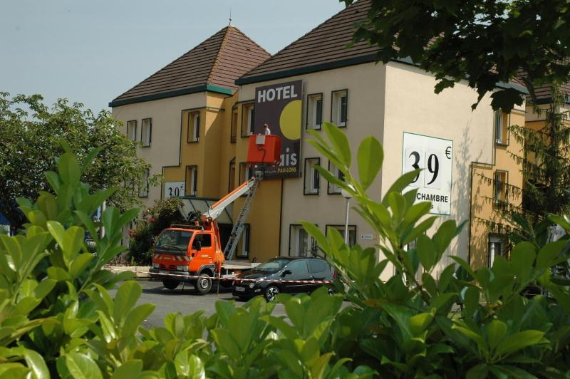 Hôtel ECO Relais Pau-Lons image