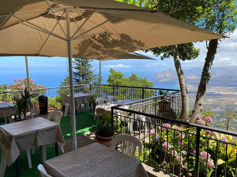 Hotel Villa San Giovanni image