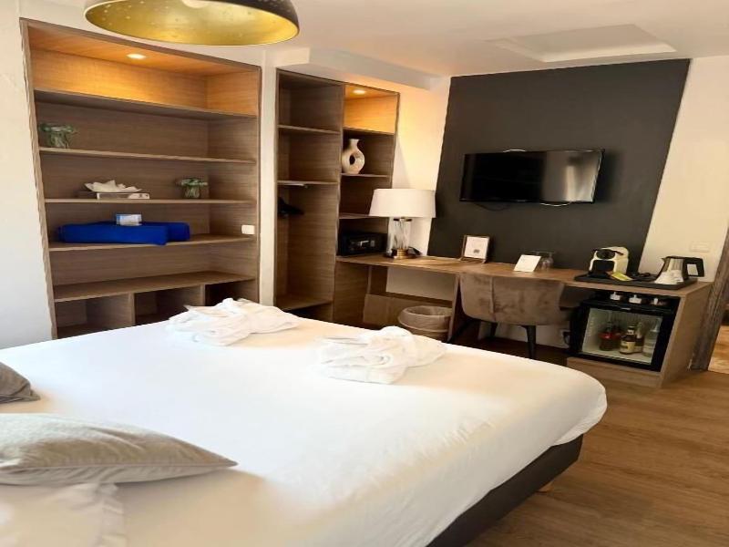 Hotel La Villa Dune image