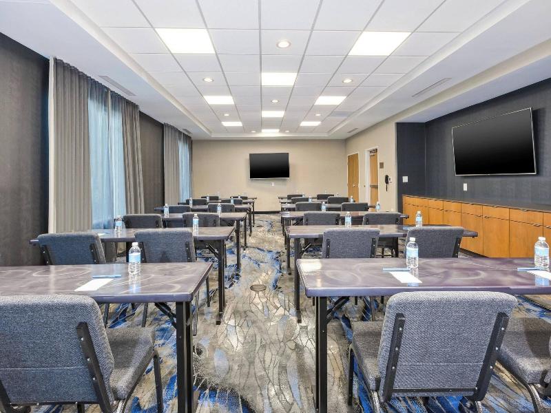 Fairfield Inn & Suites by Marriott Cincinnati Airp image