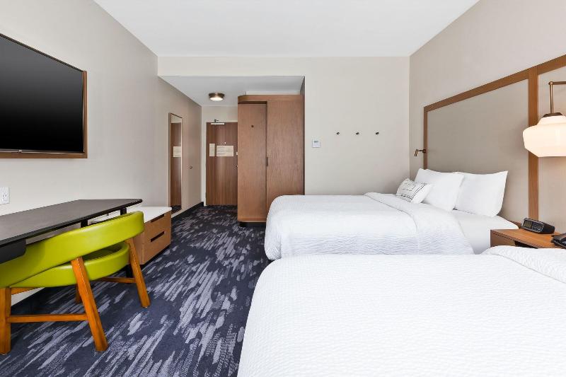 Fairfield Inn & Suites by Marriott Cincinnati Airp image