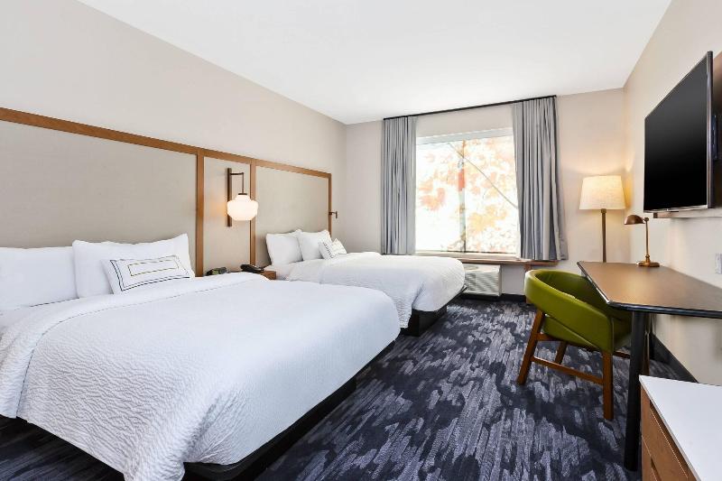 Fairfield Inn & Suites by Marriott Cincinnati Airp image