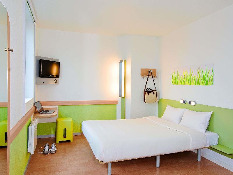 ibis budget Clermont-Ferrand Le Brezet Aeroport image