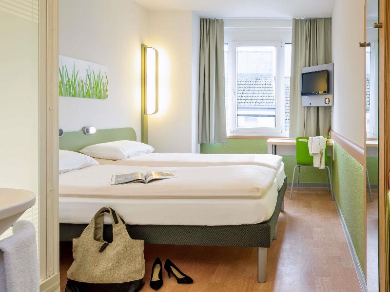 ibis budget Clermont-Ferrand Le Brezet Aeroport image