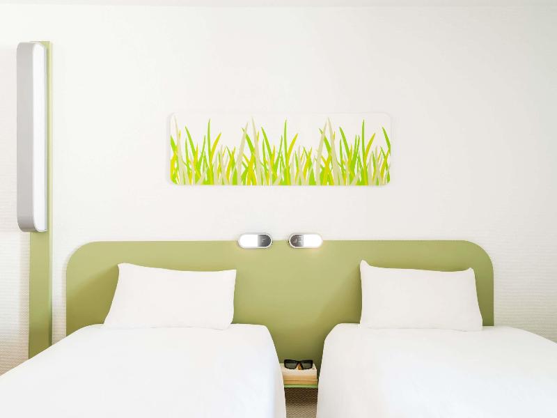 ibis budget Clermont-Ferrand Le Brezet Aeroport image