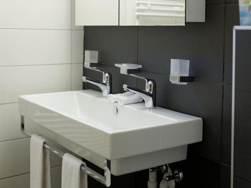 Residence Hotel & Apartments image