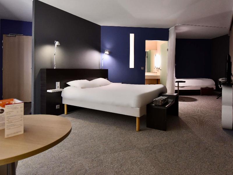 Ibis Styles Brest Centre Port image