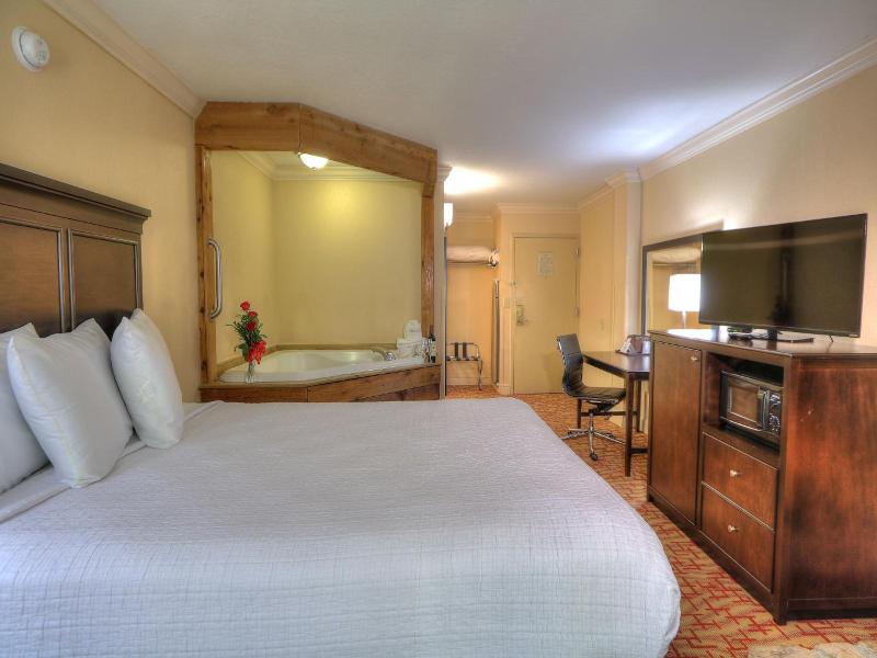 Edgewater Hotel and Conference Center image
