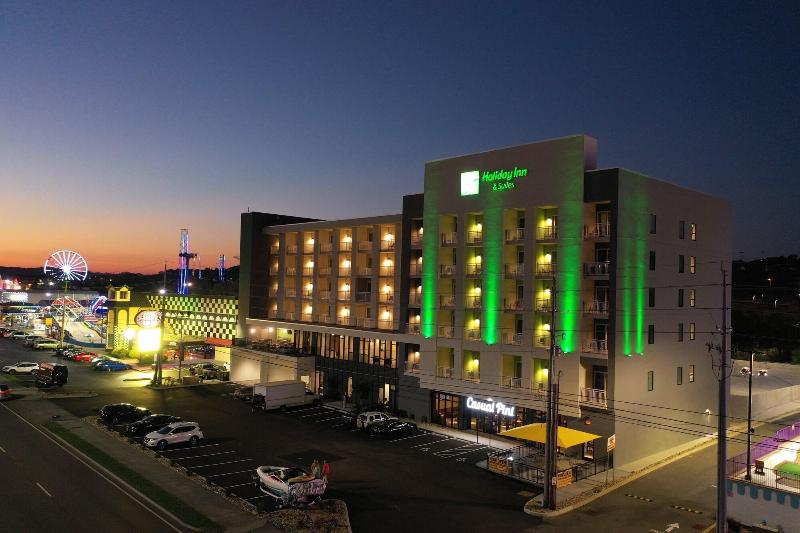 Holiday Inn & Suites Pigeon Forge Convention Cente 2