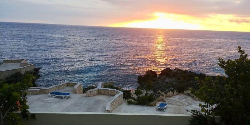 Coral Seas Cliff — photo 5