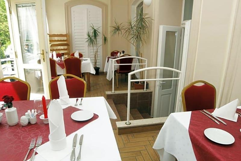 Hotel Pavlov image