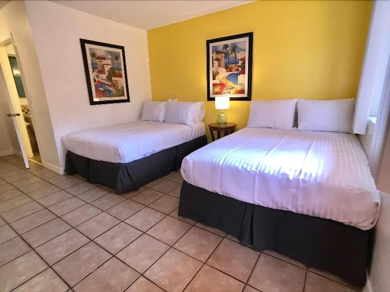 Sunny Palms Inn image