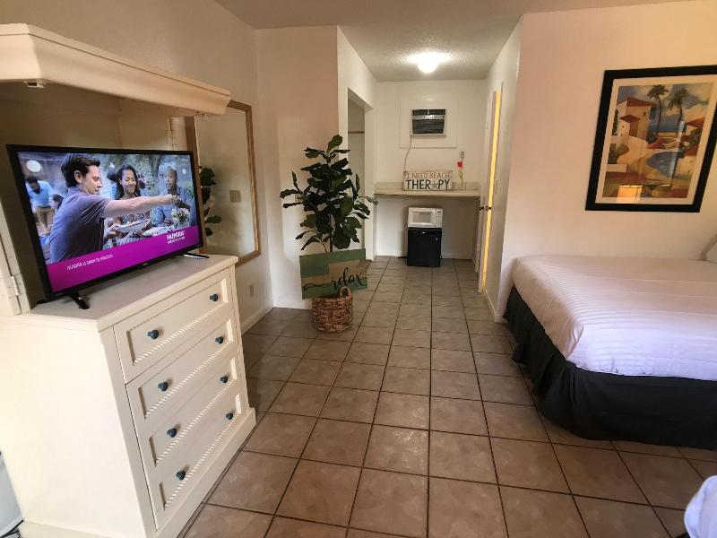 Sunny Palms Inn image