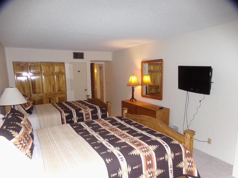 Summit House 2 Bed 2 Bath B image