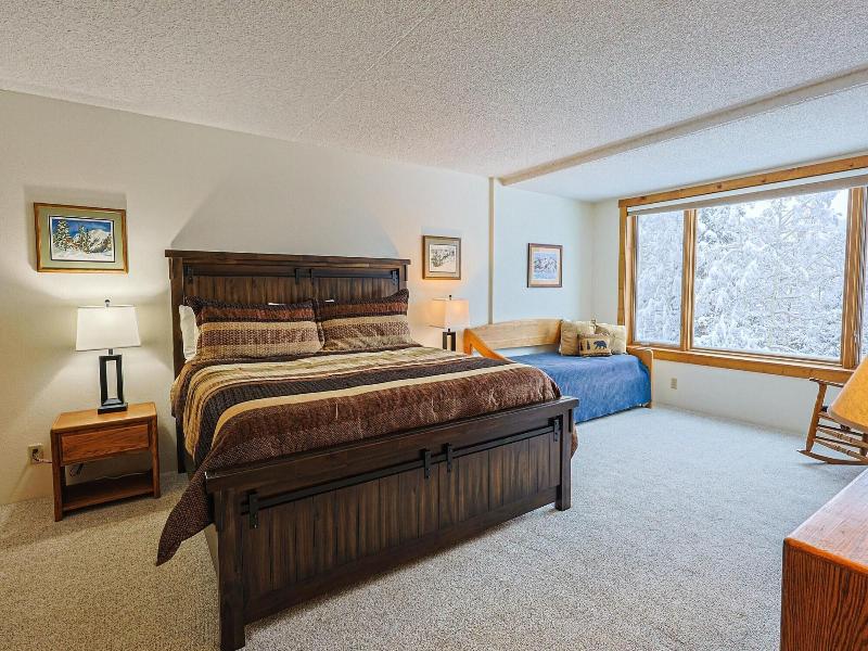Summit House 2 Bed 2 Bath B image