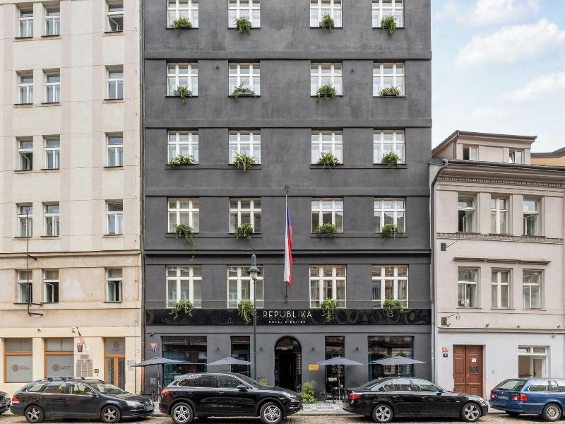 numa Hotel Republika & Suites image