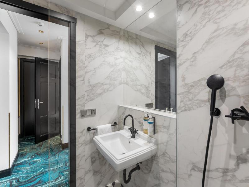 numa Hotel Republika & Suites image