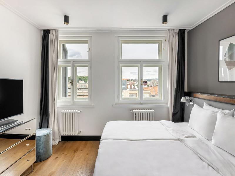 numa Hotel Republika & Suites image
