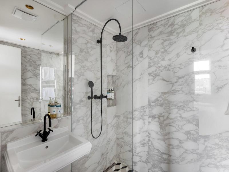 numa Hotel Republika & Suites image