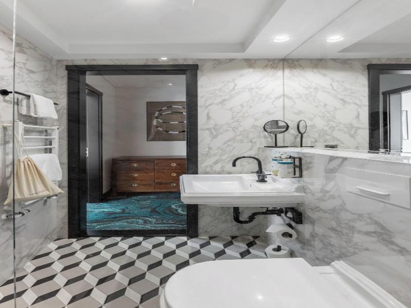 numa Hotel Republika & Suites image