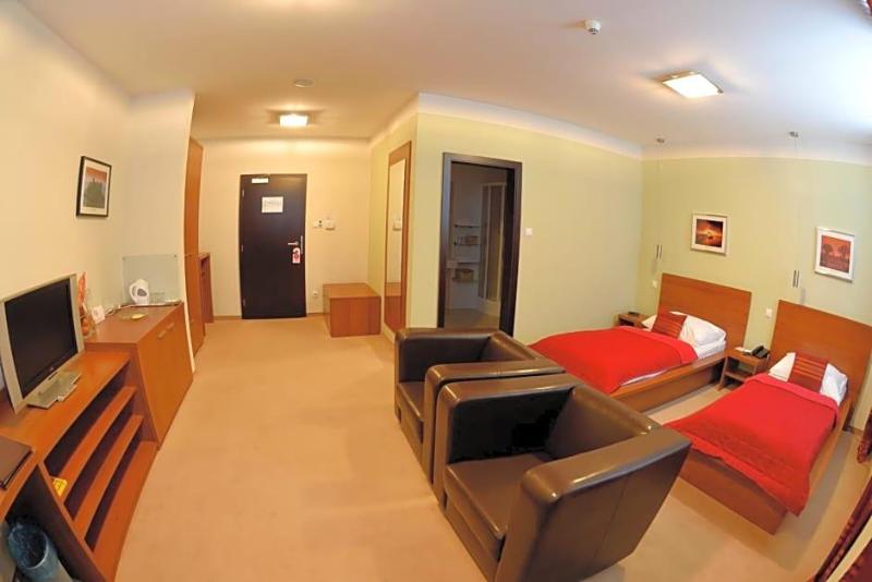 Aston Business Hotel image