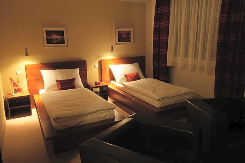 Aston Business Hotel image
