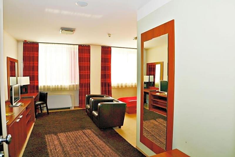 Aston Business Hotel image