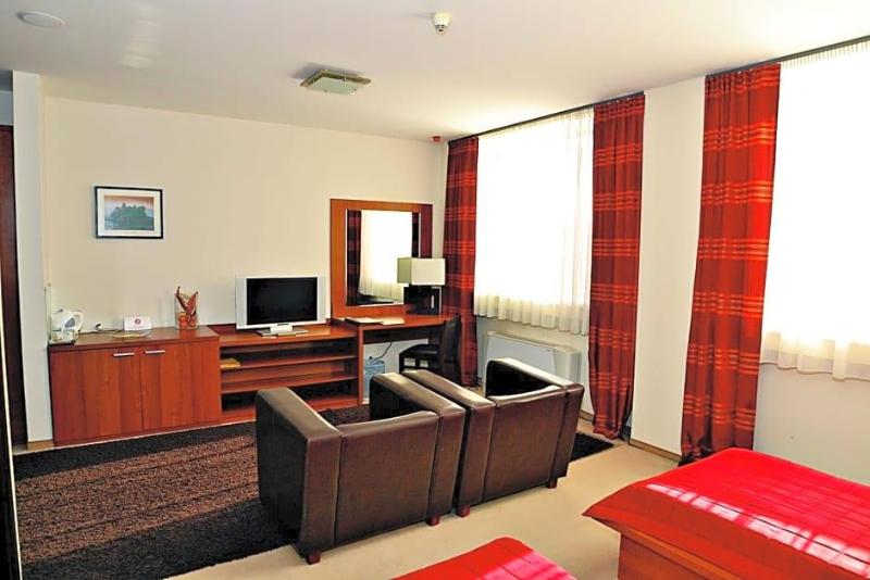 Aston Business Hotel image