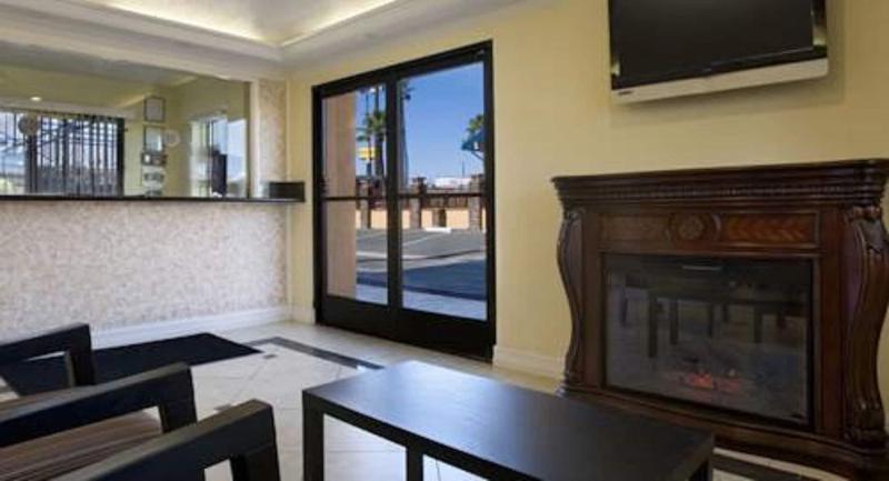 Orange Show Inn San Bernardino — view