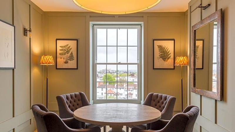 Number 38 Clifton image
