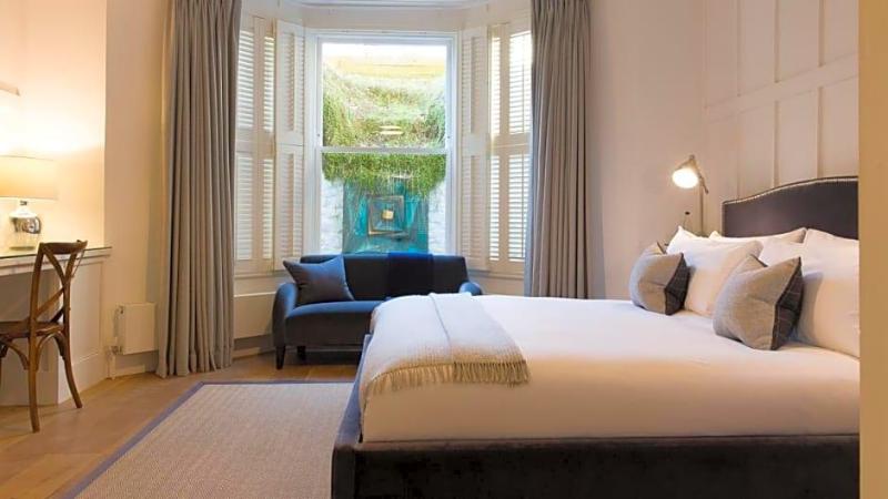 Number 38 Clifton image