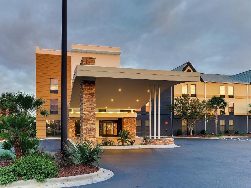 Fairfield Inn & Suites by Marriott Southport image