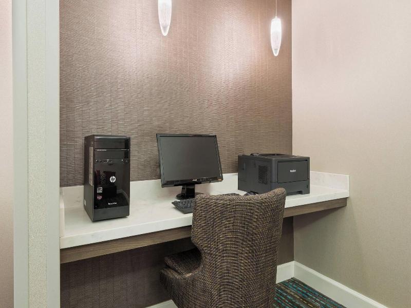 Residence Inn By Marriott Savannah Midtown image