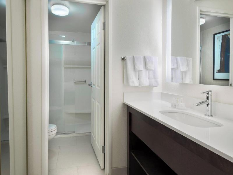 Residence Inn By Marriott Savannah Midtown image