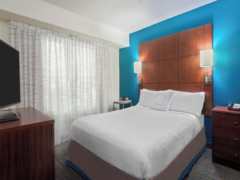 Residence Inn By Marriott Savannah Midtown image