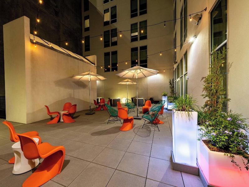 Aloft Savannah Downtown Historic District image