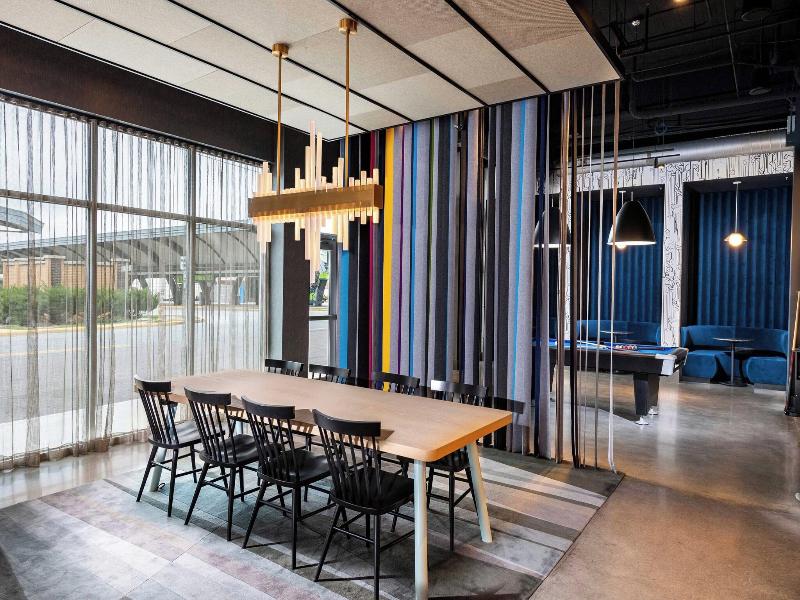 Aloft Savannah Downtown Historic District image